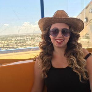 Meet your Posher, Lexi